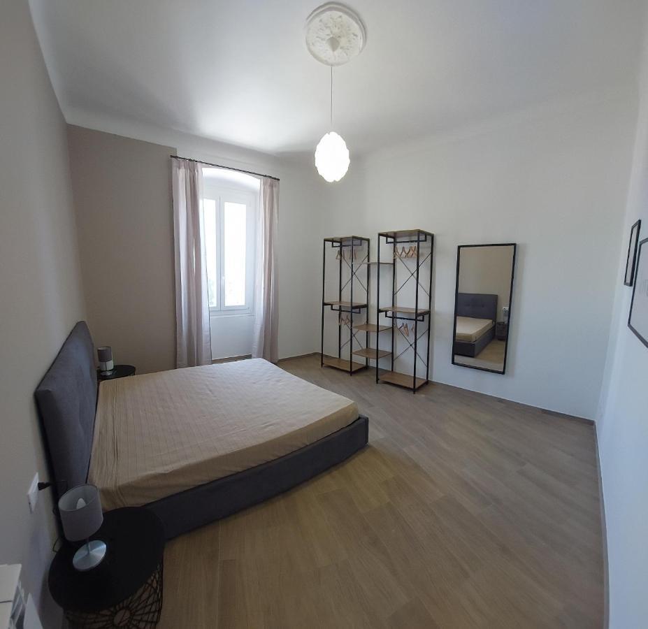 Fiumara Mall Apartment Cenova Dış mekan fotoğraf